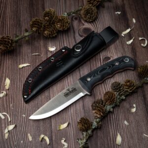 Buschcaft (148-M) micarta scales, black leather sheath