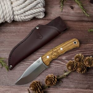 Sorrel (143-L)  olive wood scales, brown leather sheath